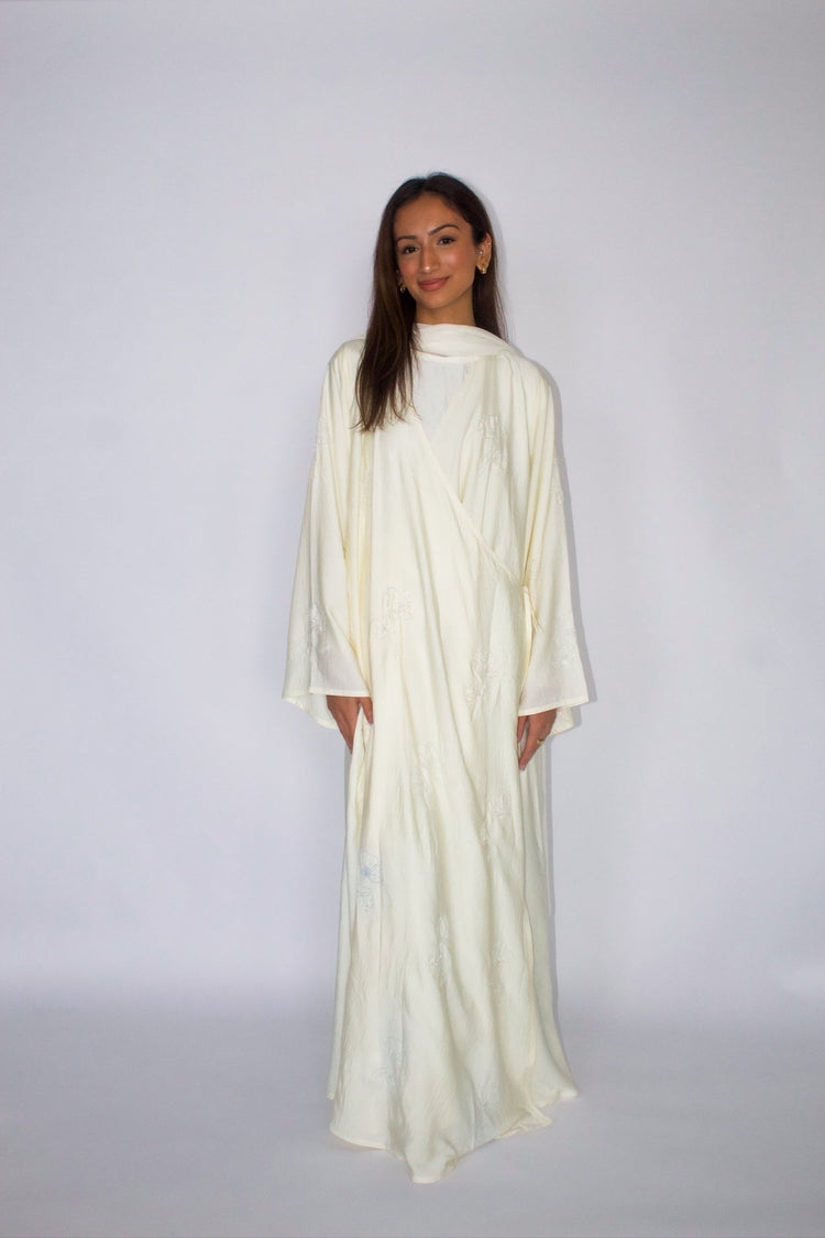 Iris Wrap Abaya