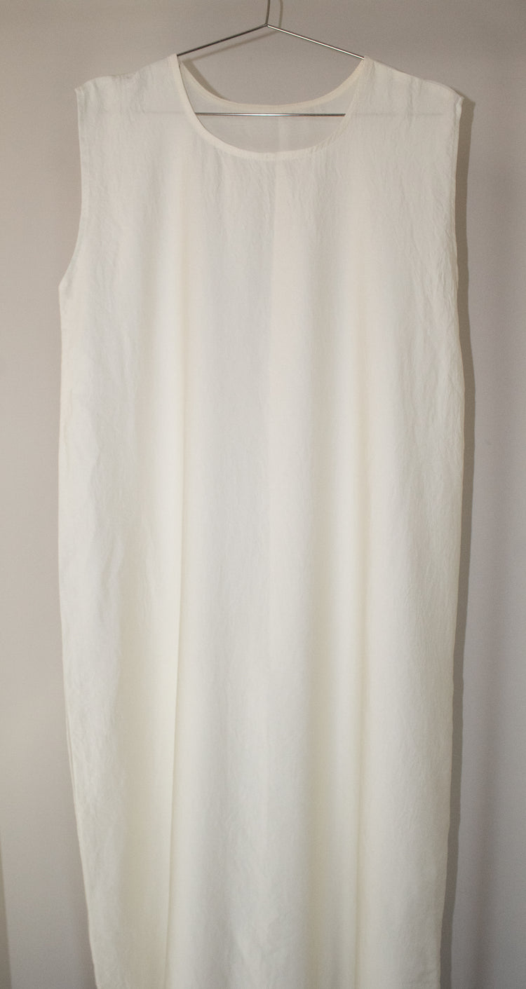 Sleeveless Full-Length Inner
