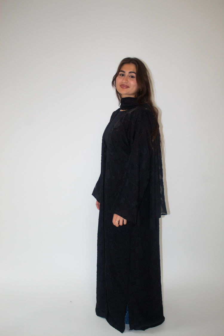 Rose Noir Abaya