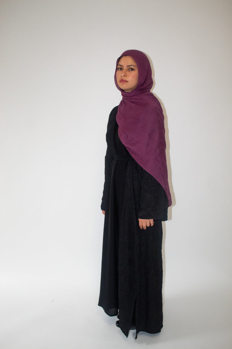 Rose Noir Abaya