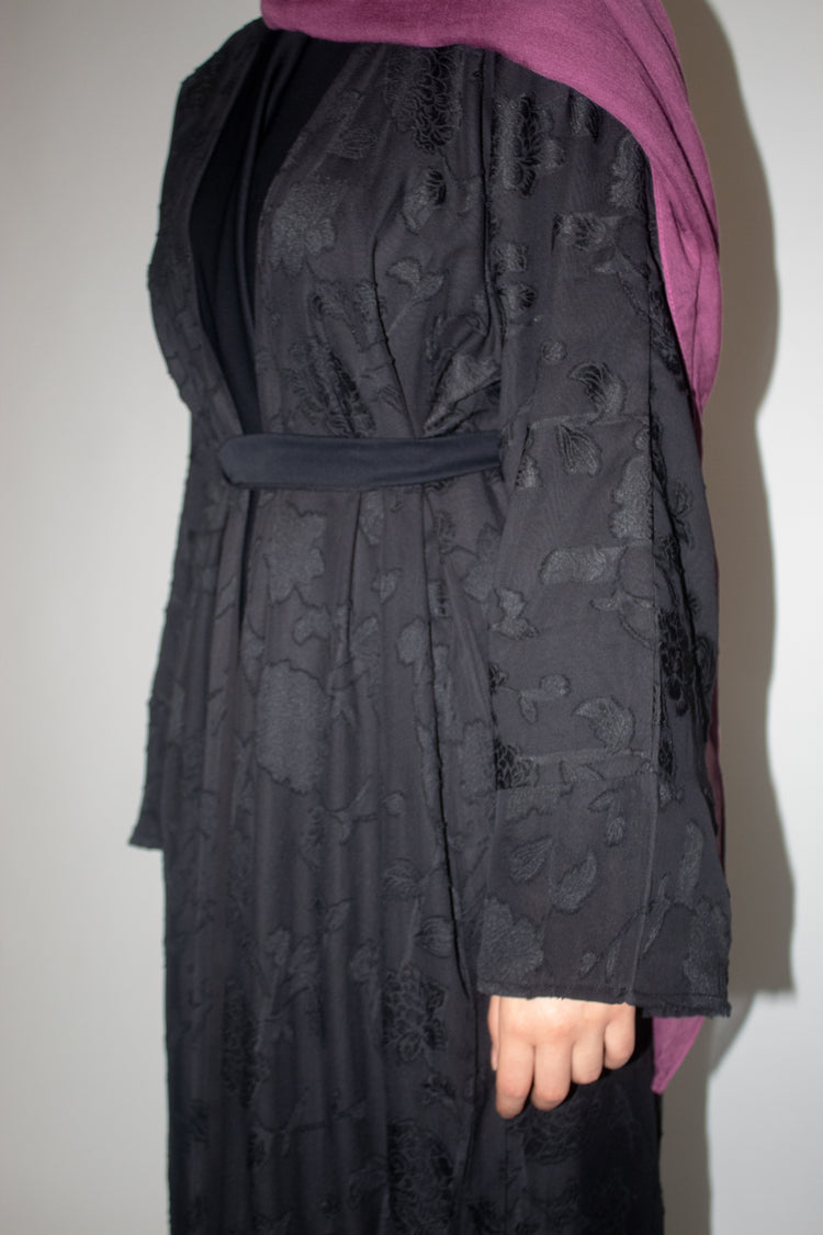Rose Noir Abaya
