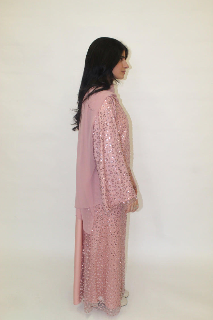 Pretty in Pink Abaya